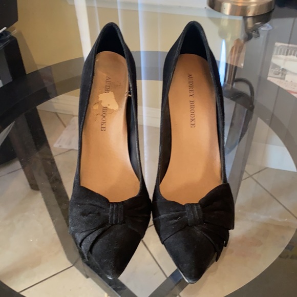 Audrey Brooke black suede bow high heels - Picture 2 of 7